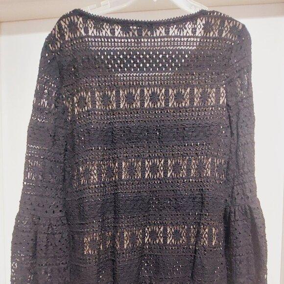 Black & Cream Ruffled Top by Max Studio Sz L - Picture 2 of 3